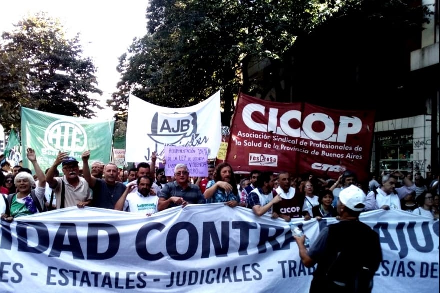 Medida de fuerza de ATE bonaerense, Cicop y AJB: Instalan carpa frente al Congreso