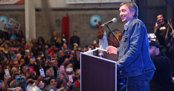 Máximo Kirchner encabezó acto en Morón: "Que Vidal le pida a Macri que detenga este plan de ajuste"