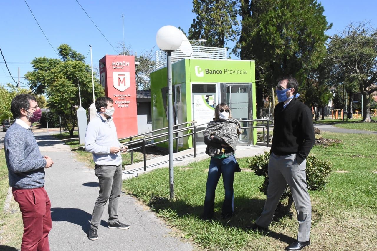 Ghi, Cuattromo y Di Tullio inauguraron nuevos cajeros automáticos en Morón