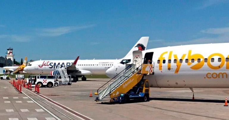 ¿Qué pasa con las aerolíneas en Argentina que están trayendo tantos problemas?: Explosión de indignación en las redes