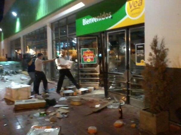 Máxima tensión por saqueos en Córdoba: Se paraliza la ciudad y continúan los hechos de violencia