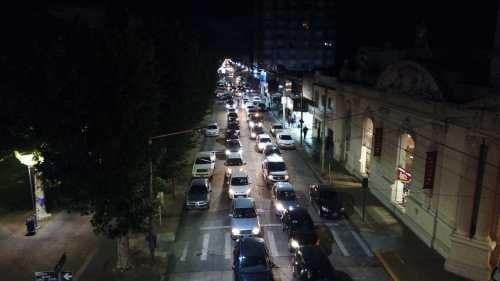 Olavarría: Masiva protesta contra el Intendente Galli por la implementación del estacionamiento medido
