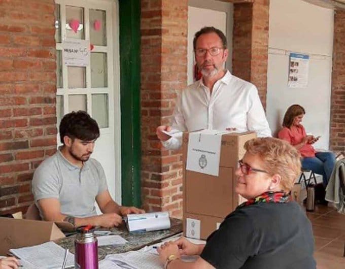 Carlos Casares: Según primeros resultados, Walter Torchio logra la reelección