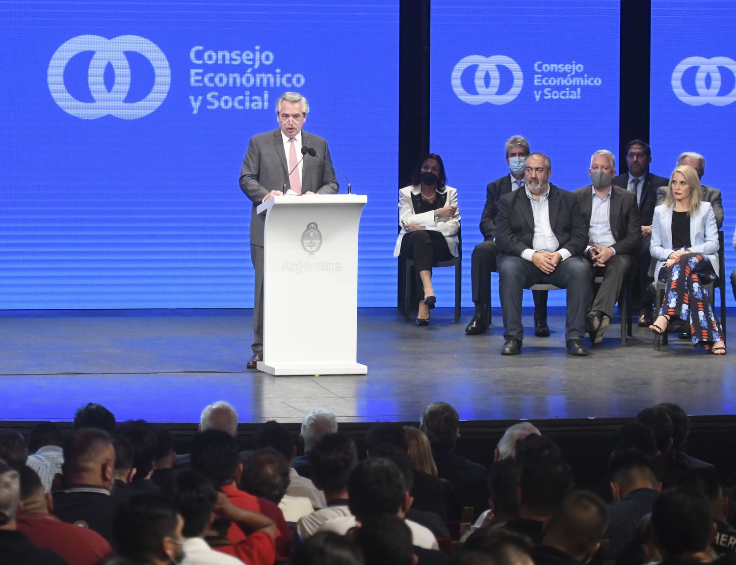 Inflación: Alberto Fernández reúne al Consejo Económico y Social para combatir a "los diablos que aumentan los precios"