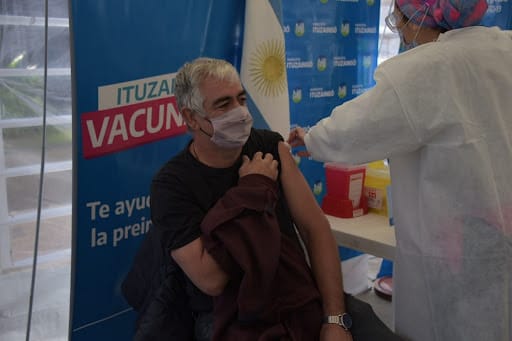 Ituzaingó: Se están asignando turnos de vacunación para mayores de 18 años sin comorbilidades