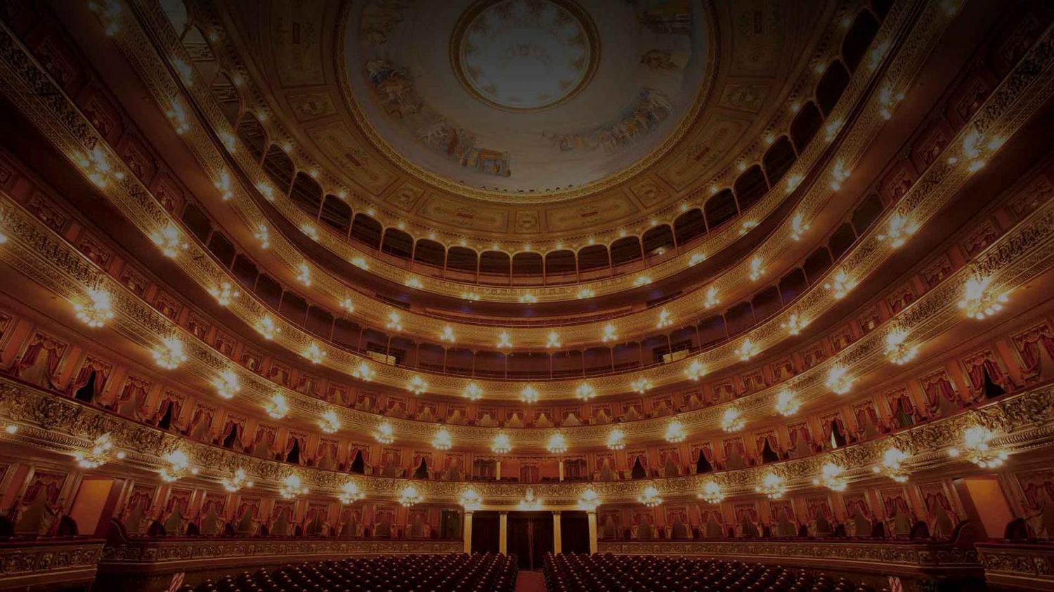 Tras permanecer cerrado casi 3 meses, el Teatro Colón vuelve a abrir sus puertas al público