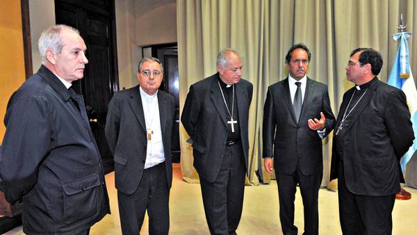 Scioli recibe a obispos bonaerenses