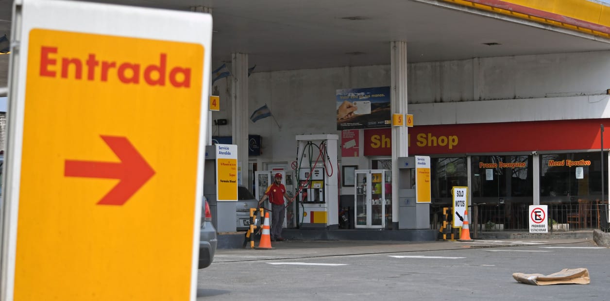 Tras la suba de YPF, Shell aumenta sus combustibles