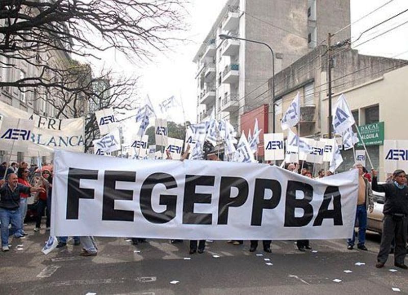 Crisis económica: Estatales bonaerenses exigen "urgente" llamado a paritarias