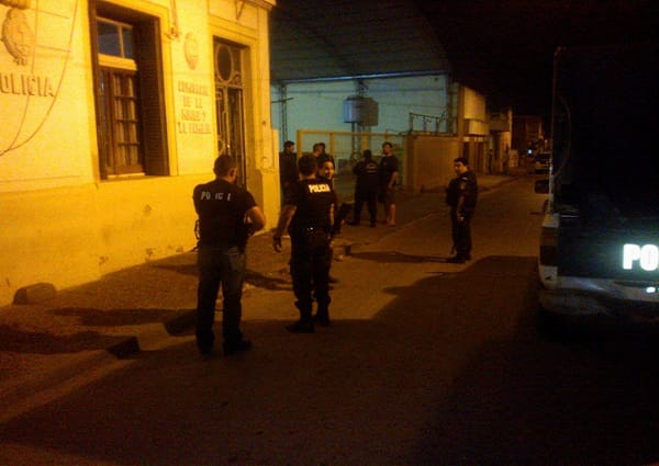 Se fugaron 12 presos de una comisaría de Luján