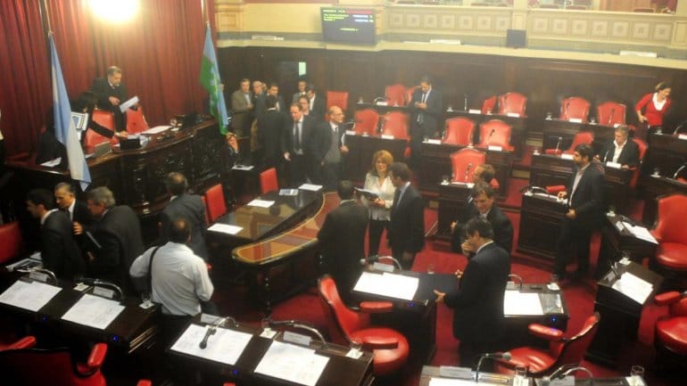Prespuesto 2015: Aprobaron el proyecto en la Legislatura bonaerense tras los disturbios