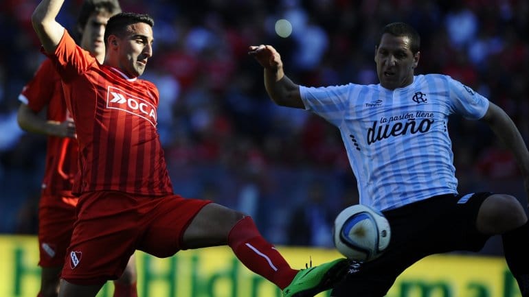 Independiente y Racing se enfrentan por un lugar en la Copa Libertadores