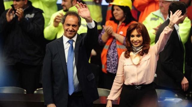 Cristina se muestra con Scioli por primera vez tras las elecciones