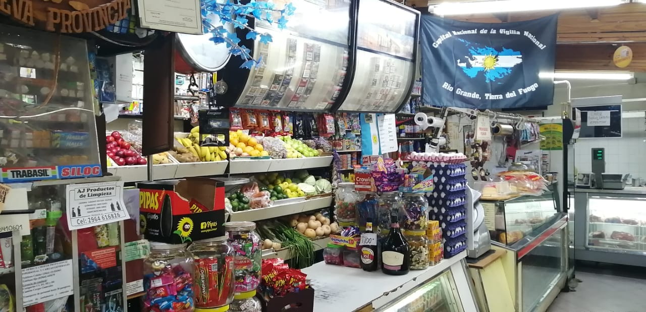 Insólito: Alberto Fernández culpó a los almacenes de barrio por la inflación en los alimentos