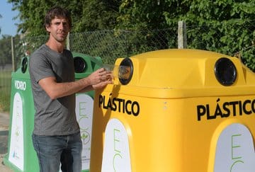 San Fernando: Andreotti presentó nuevas campanas de reciclaje