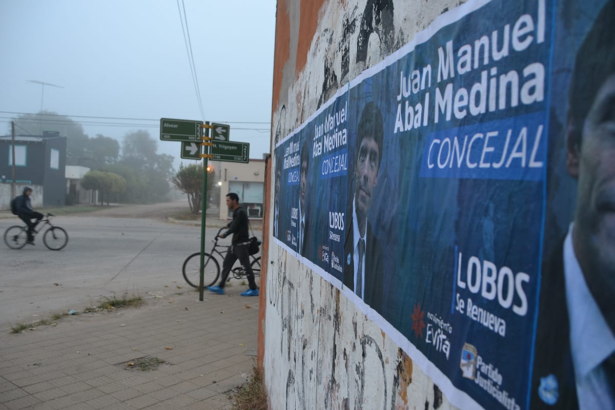 Tras la aparición de afiches de campaña, Abal Medina salió a negar candidatura a Concejal de Lobos