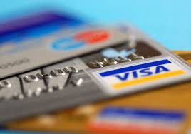 El Banco Central fijó un tope del 55% a la tasa de tarjetas de crédito
