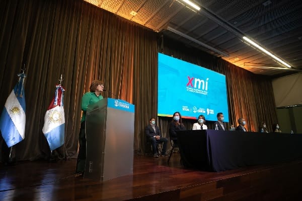 Córdoba: Schiaretti lanzó la cuarta edición del programa XMI destinado para 6 mil mujeres