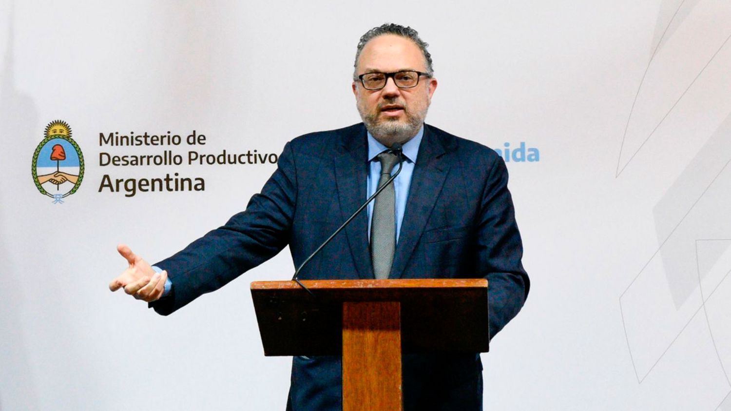 Feroz interna: Alberto Fernández echó al Ministro Kulfas tras acusación de Cristina
