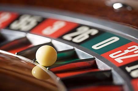 Prohibición de cajeros en casinos: ¿Demagogia o lucha contra la ludopatía?