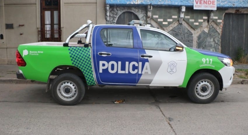 La Plata: Nene de 3 años murió al ser atropellado por un patrullero y los vecinos cuestionaron a la policía