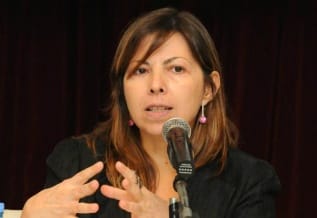 Ex Ministra de Economía bonaerense cuestionó el 18% de aumento ofrecido a los docentes