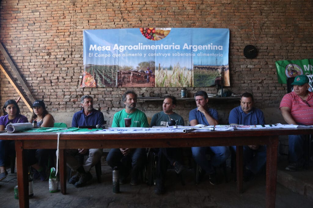 Pequeños y medianos productores rurales protestan en Plaza de Mayo