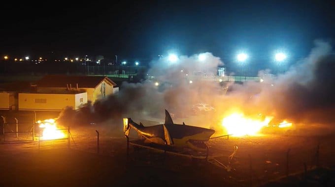 Mar del Plata: Tras la derrota ante Godoy Cruz, barras de Aldosivi incendiaron autos de los jugadores