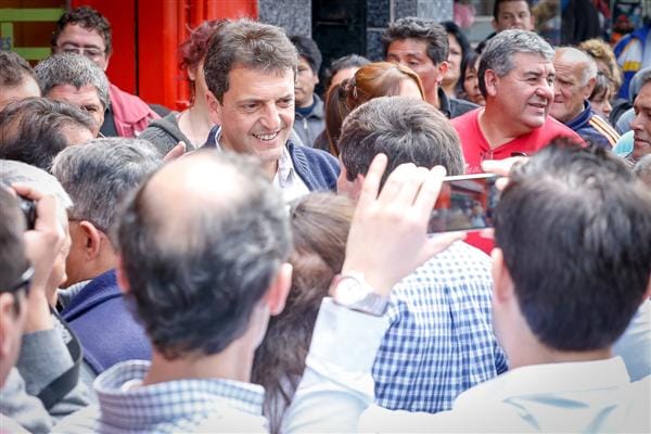 Elecciones 2015: Massa recorre distritos bonaerenses para profundizar su campaña