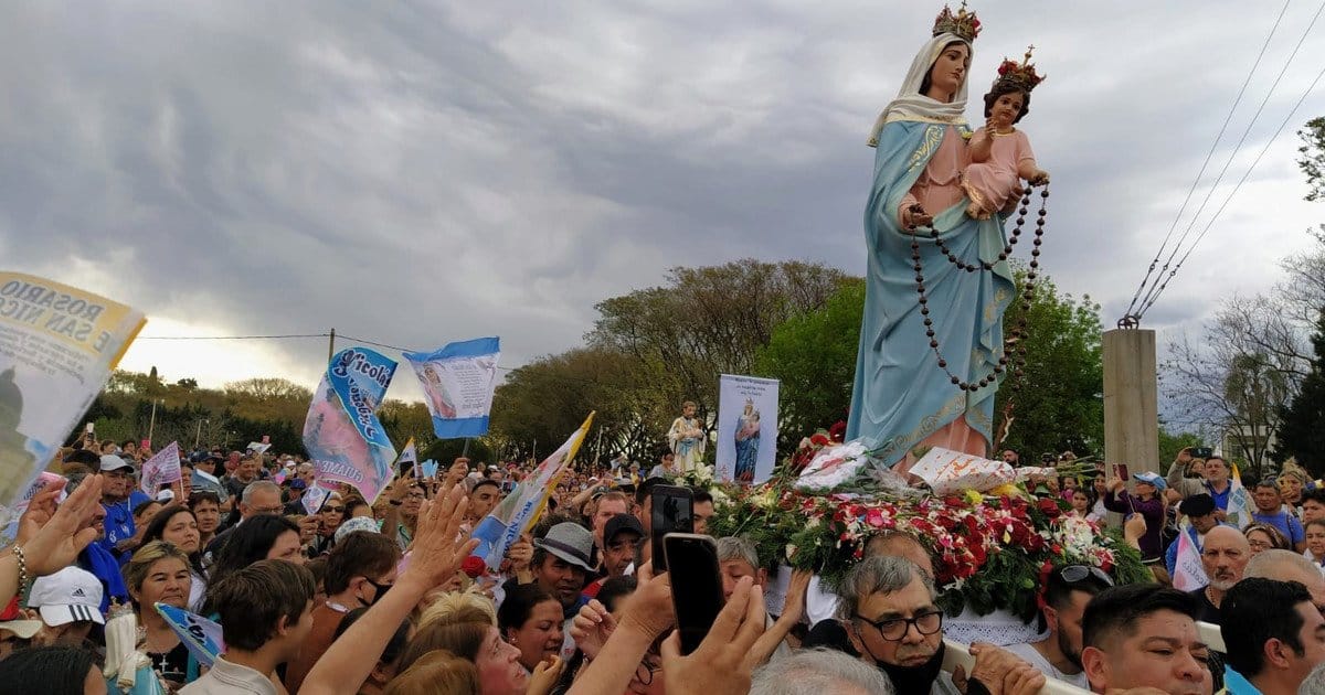 San Nicolás: Más de 400 mil personas participaron de la procesión en el aniversario 39 de la aparición de la Virgen