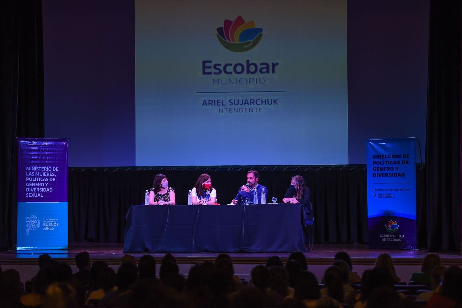 Escobar: Sujarchuk y Estela Díaz presentaron programas para atender situaciones de violencia de género
