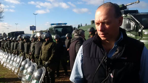 Insólita defensa de Berni al Gendarme Carancho: "No sabemos si se tropezó o lo pisaron"