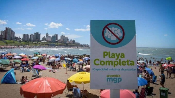 Mar del Plata: El Municipio cerró playas por exceso de personas