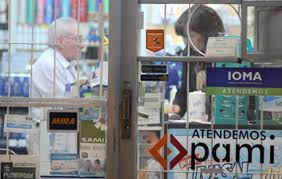 La Plata: Farmacéuticos en emergencia por falta del pago del IOMA