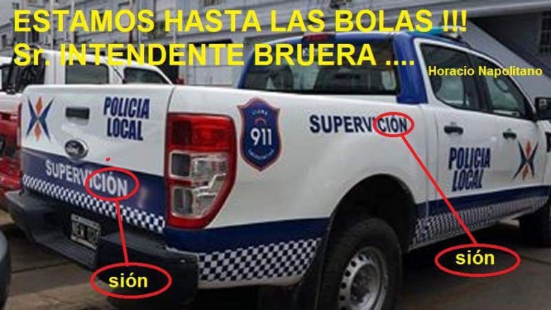 La Plata: Camionetas de la Policía Local con errores de ortografía