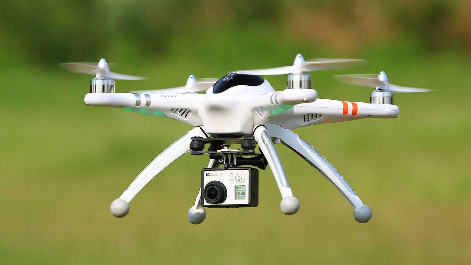 Buscan regular el uso de drones en zonas urbanas de la Provincia