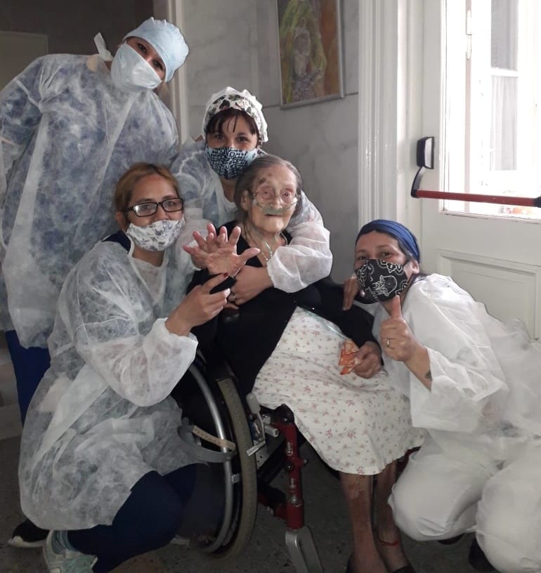 Burzaco: La historia de Yolanda, la abuela de 109 años que superó al coronavirus y fue celebrada por Gollán