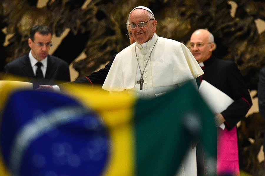 JMJ Brasil: El Papa Francisco visita una favela y se reúne con jóvenes argentinos