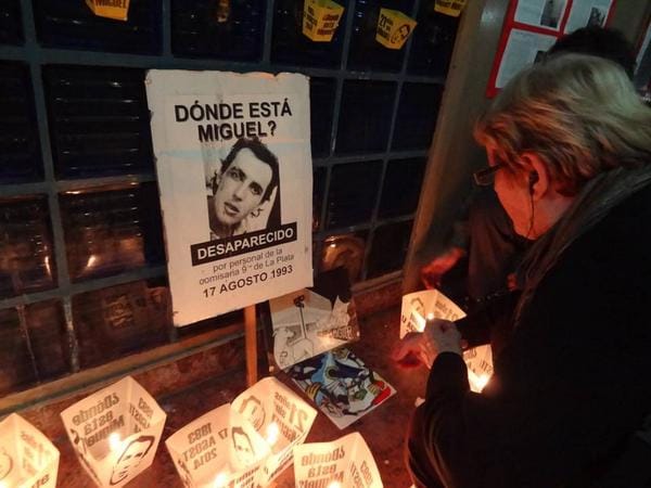 La Plata: Recordaron a Miguel Bru, el estudiante desaparecido por la policía en 1993