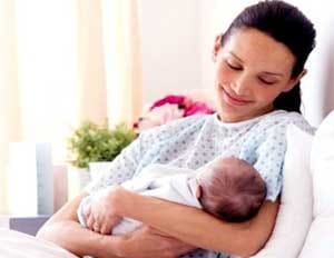 Cambiemos quiere ampliar licencias por maternidad y paternidad en la Provincia