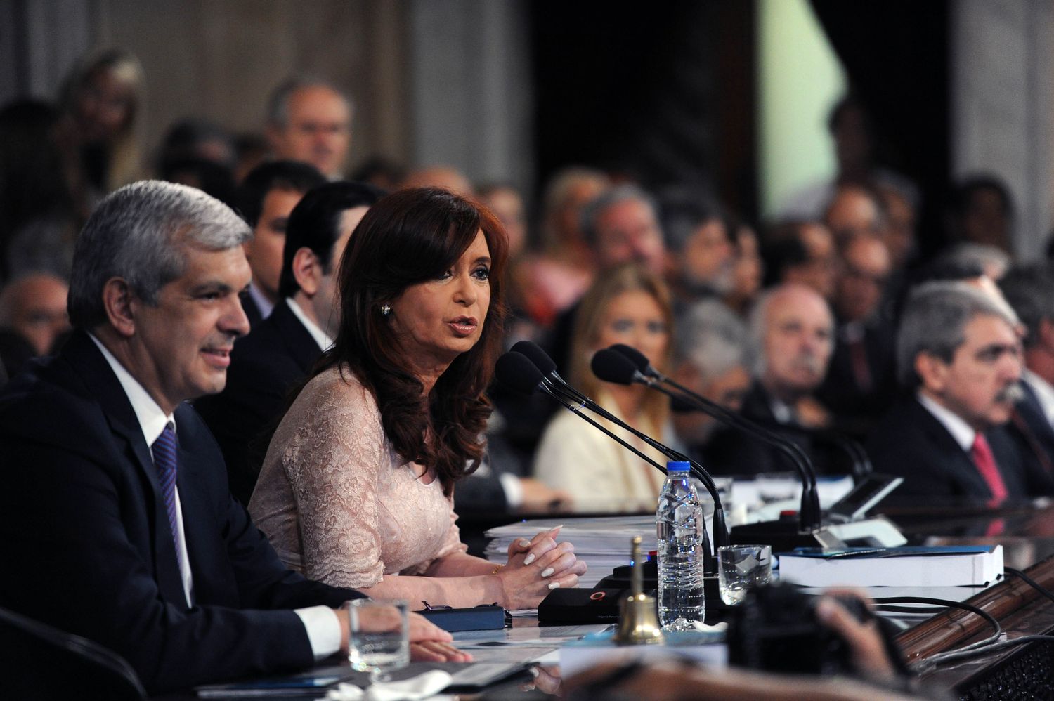Cristina en el Congreso por cadena nacional: "¿A cuál Nisman le creo?"