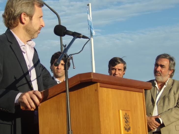 Rivadavia: Frigerio anunció la construcción de 100 viviendas