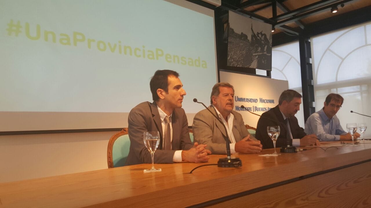 Elustondo: "Trabajamos en pensar la provincia de Buenos Aires entre todos"