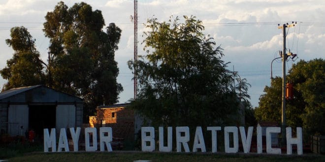 Villarino: Echaron al director de un hospital de Buratovich por no acreditar el título
