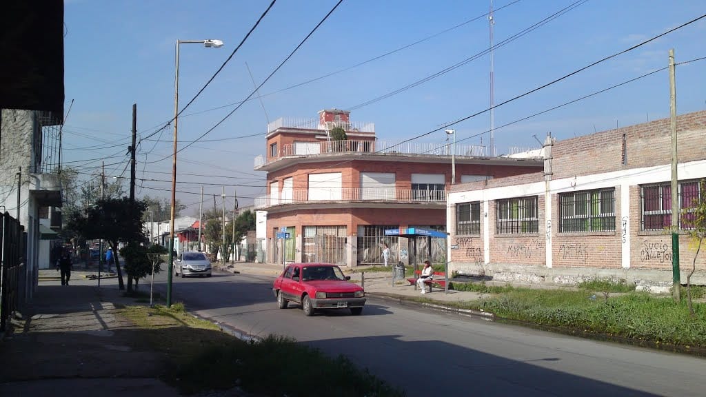 Lomas de Zamora: Vecinos denunciaron baja tensión y que no tienen luz hace más de un mes
