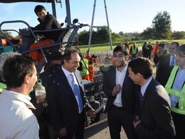 Scioli recorrió obras de la autopista Buenos Aires-La Plata