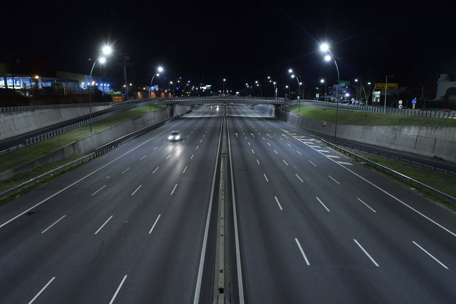 El Gobierno oficializó pedido de nulidad de contratos de concesión de autopistas Norte y Oeste firmados por Macri