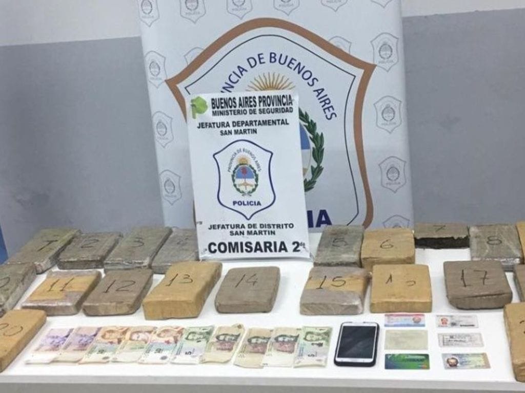 San Martín: Padre e hijo detenidos con 23 kilos de marihuana