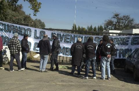 Luján: Trabajadores tomaron pacíficamente la planta de Curtarsa