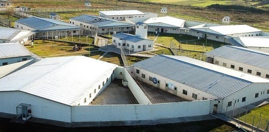 Provincia evalúa “prisión domiciliaria” para 1.500 detenidos del Servicio Penitenciario Bonaerense